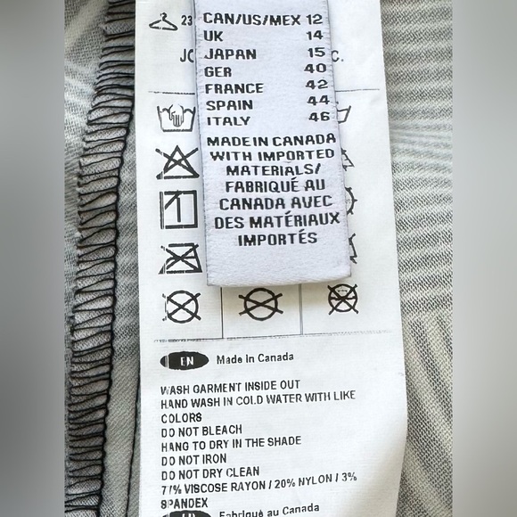 NWOT Joseph Ribkoff White Black Geometric Print
Millennium Cropped Pants Size 12 - Picture 6 of 7